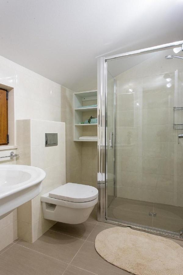 Villa Falcon Rook Gruda Extérieur photo